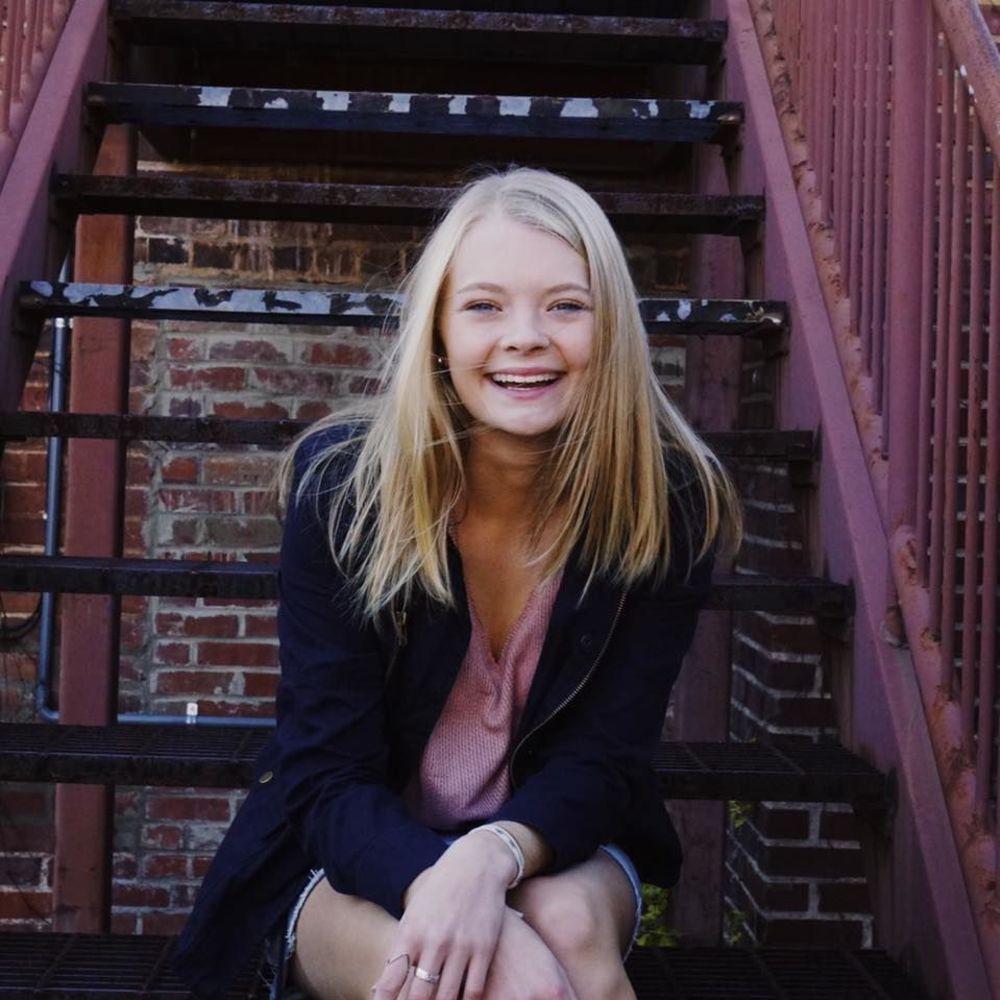 Meet your Posher, Anna ruth